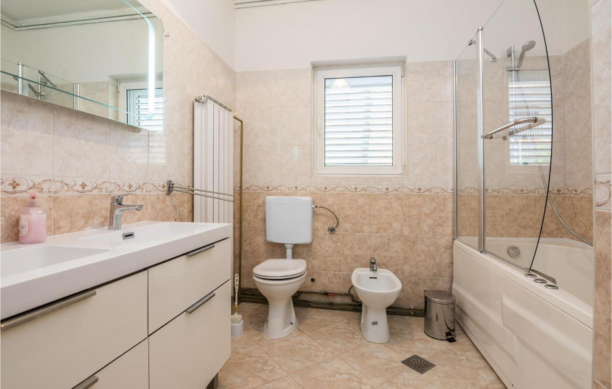 8 Bedroom Gorgeous Home In Kožino Екстериор снимка